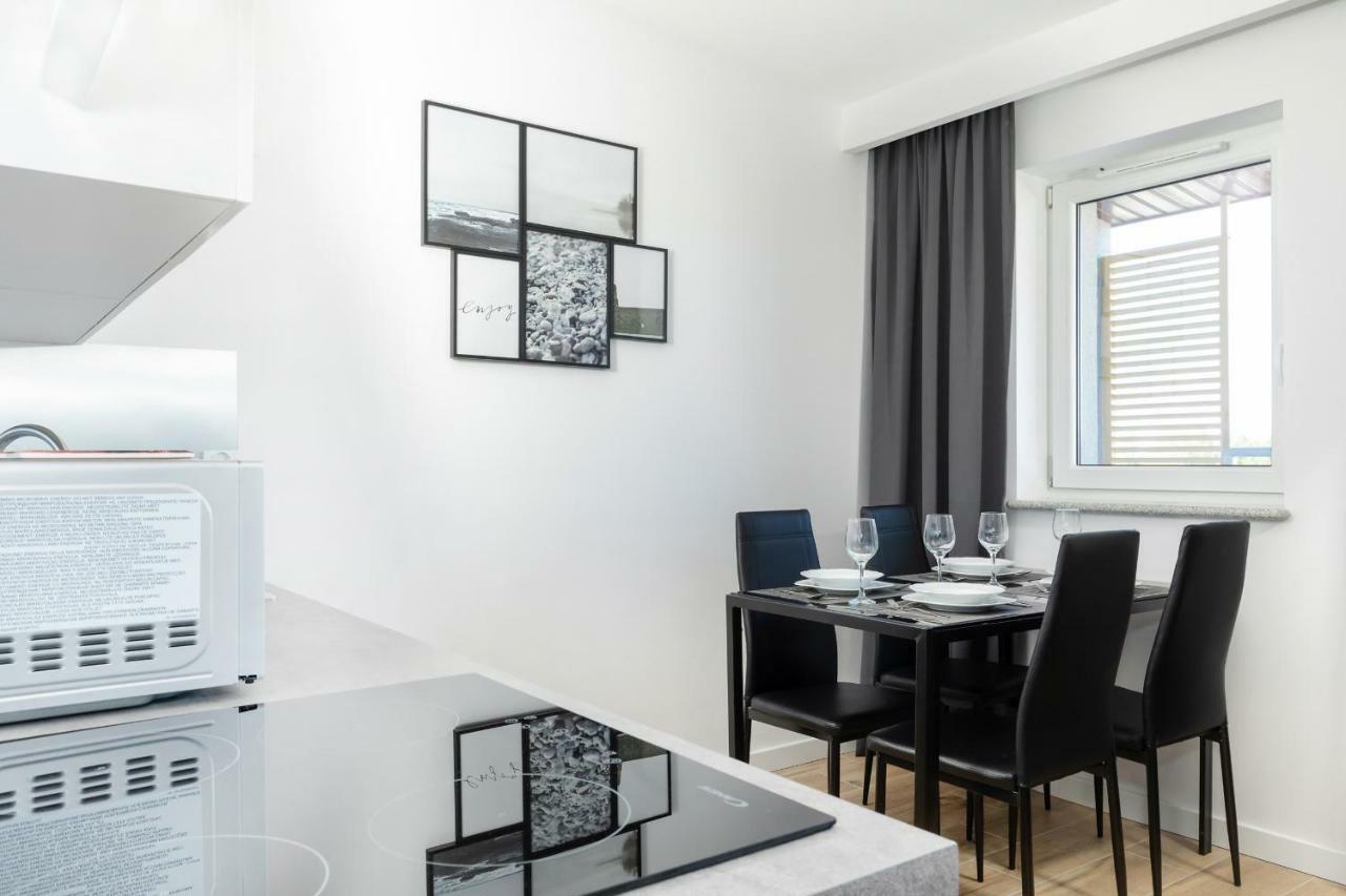 Apartamenty Sloneczne Tarasy By Noclegi Renters Dziwnówek Exterior foto